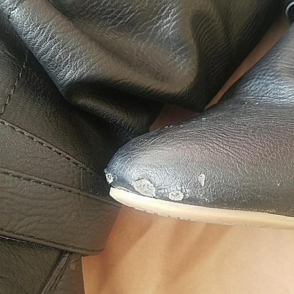 Size 7 black boots - Picture 2 of 3